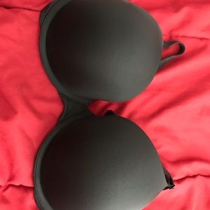 Black Victoria secret bra